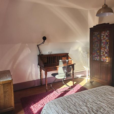 Appartement Atypique - 2 Chambres - Rue Calme Dans Centre Ville Седан Экстерьер фото