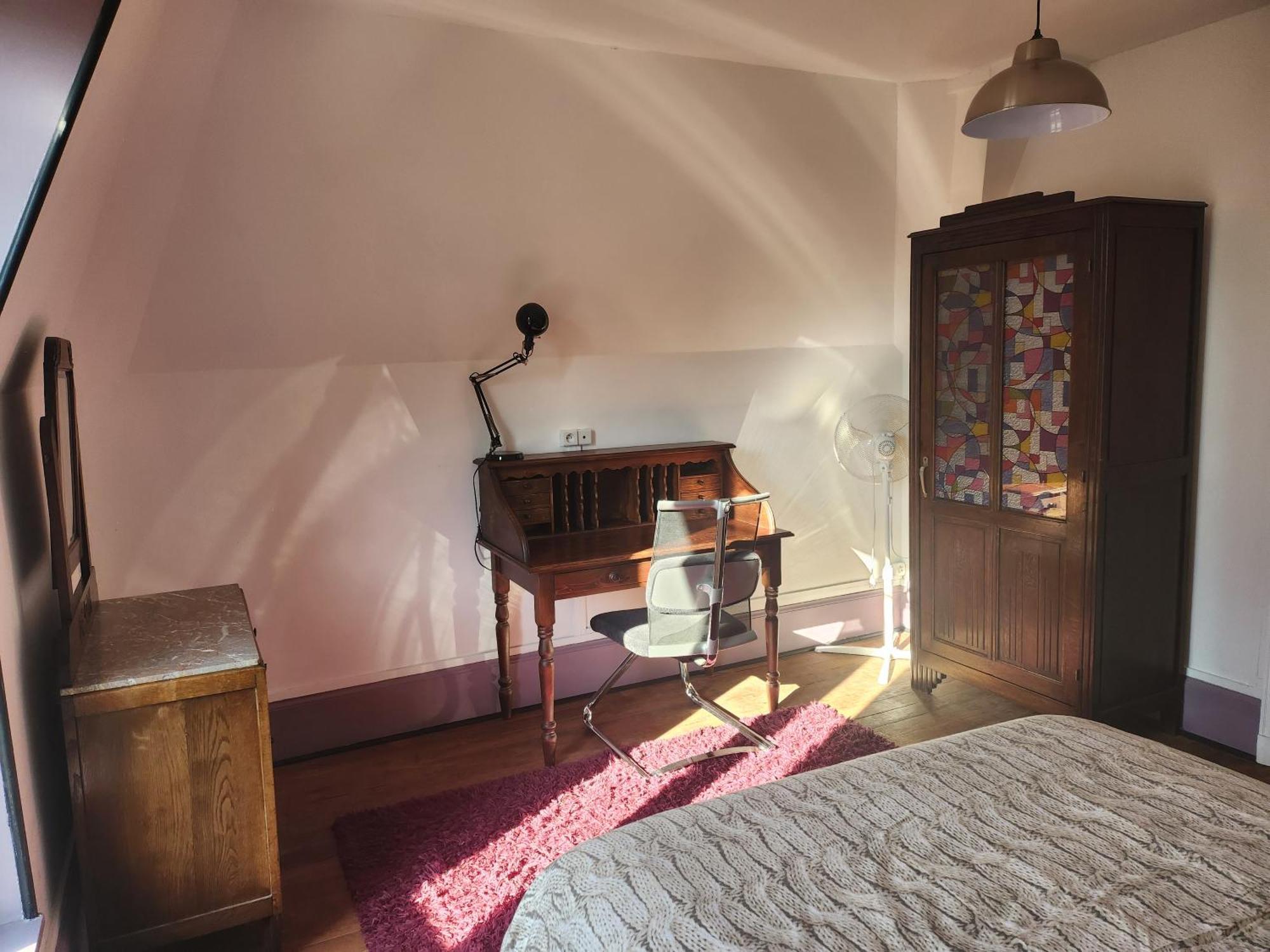 Appartement Atypique - 2 Chambres - Rue Calme Dans Centre Ville Седан Экстерьер фото